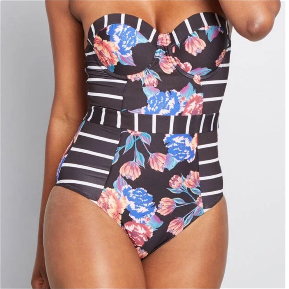 NWT Modcloth The Harper one piece swimsuit